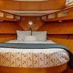 2Br Spacious & Comfy 43\' Yacht - Heat & Ac - On The Freedom Trail - Best Nights Sleep